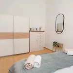 Vratislavsky Dum * トレボン